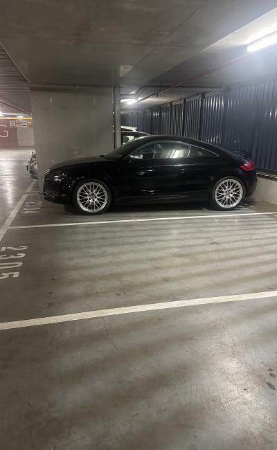 INDOOR CAR PARKING IN AOUTH YARRA NEAR TO CBD