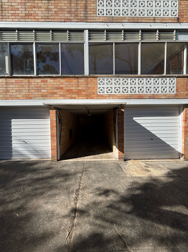 Secure parking , quiet street , easy access Neutral Bay