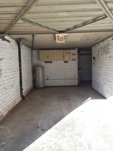 Lock up garage 5 min from Meadowbank station