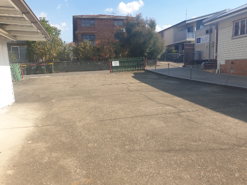 A driveway space in central new farm
