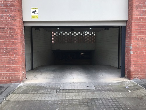 Nice secured garage in North Melbourne