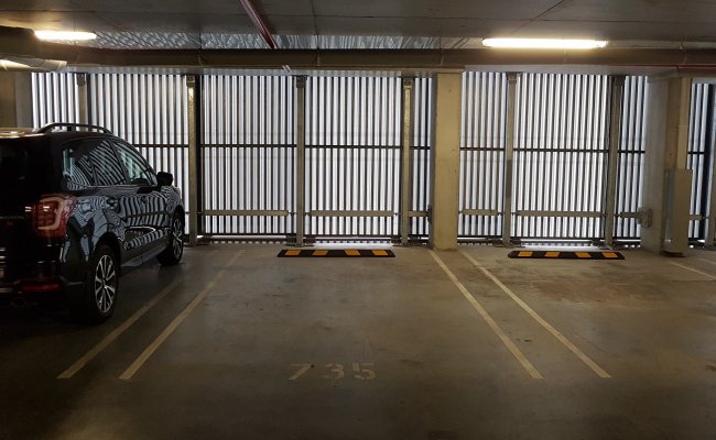 Great parking space at Docklands.