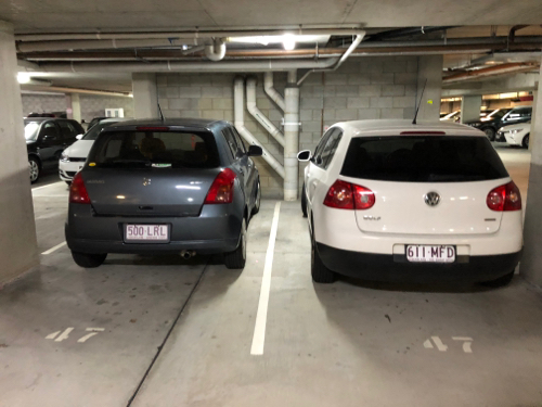 1 undercover car space in Southbank