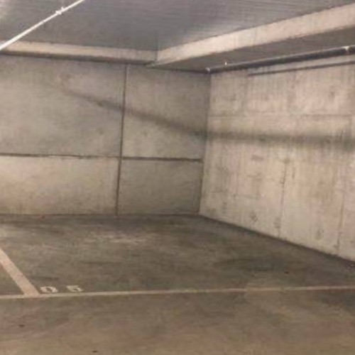 Highly secure indoor carpark next to crown casino and south Melbourne markets