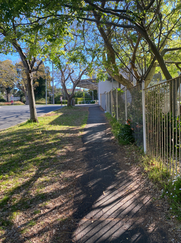 Gordon - CCTV open backyard, 15s to station.