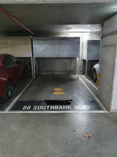 Great parking in cbd close to crown