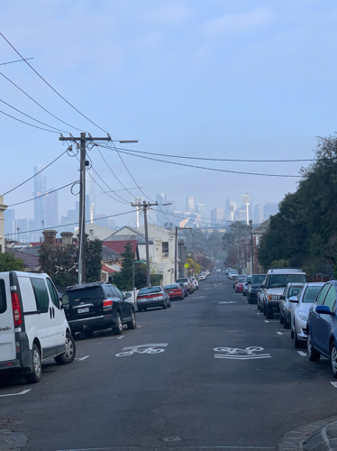 Handy safe street park near city end Bridge and Swan St available.