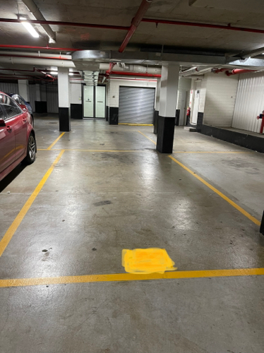 Ultimo Secure Large car parking spot in Wattle St