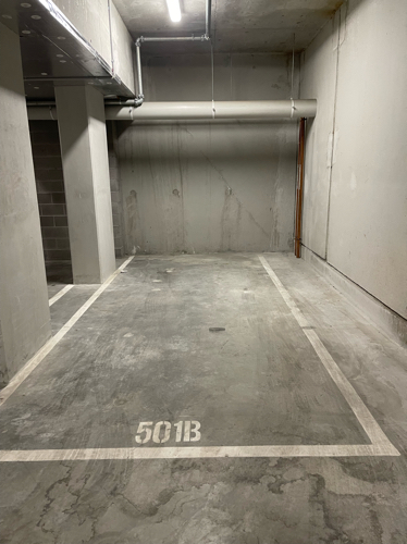SOUTH MELBOURNE - Secure Indoor Parking, Near The Shrine, Royal Botanical Gardens, Southbank