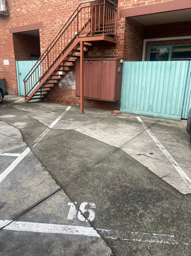 sporting car space in the heart of Richmond, just off swan street, walking distance to The MCG