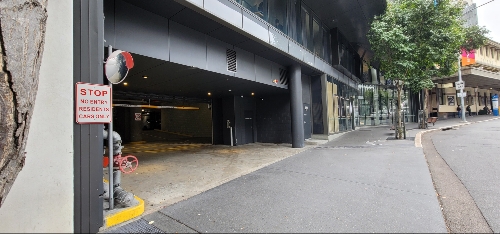 Spire Building - Valey, CBD or Spring Hill are walking distance away