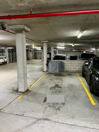 Parking spot in secure underground car park - Brisbane Street entrance. Near CBD