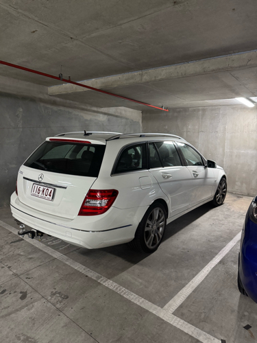 Great parking space available in Southbank(Near M1, CBD, Crown) and opposite Woolworths Southbank